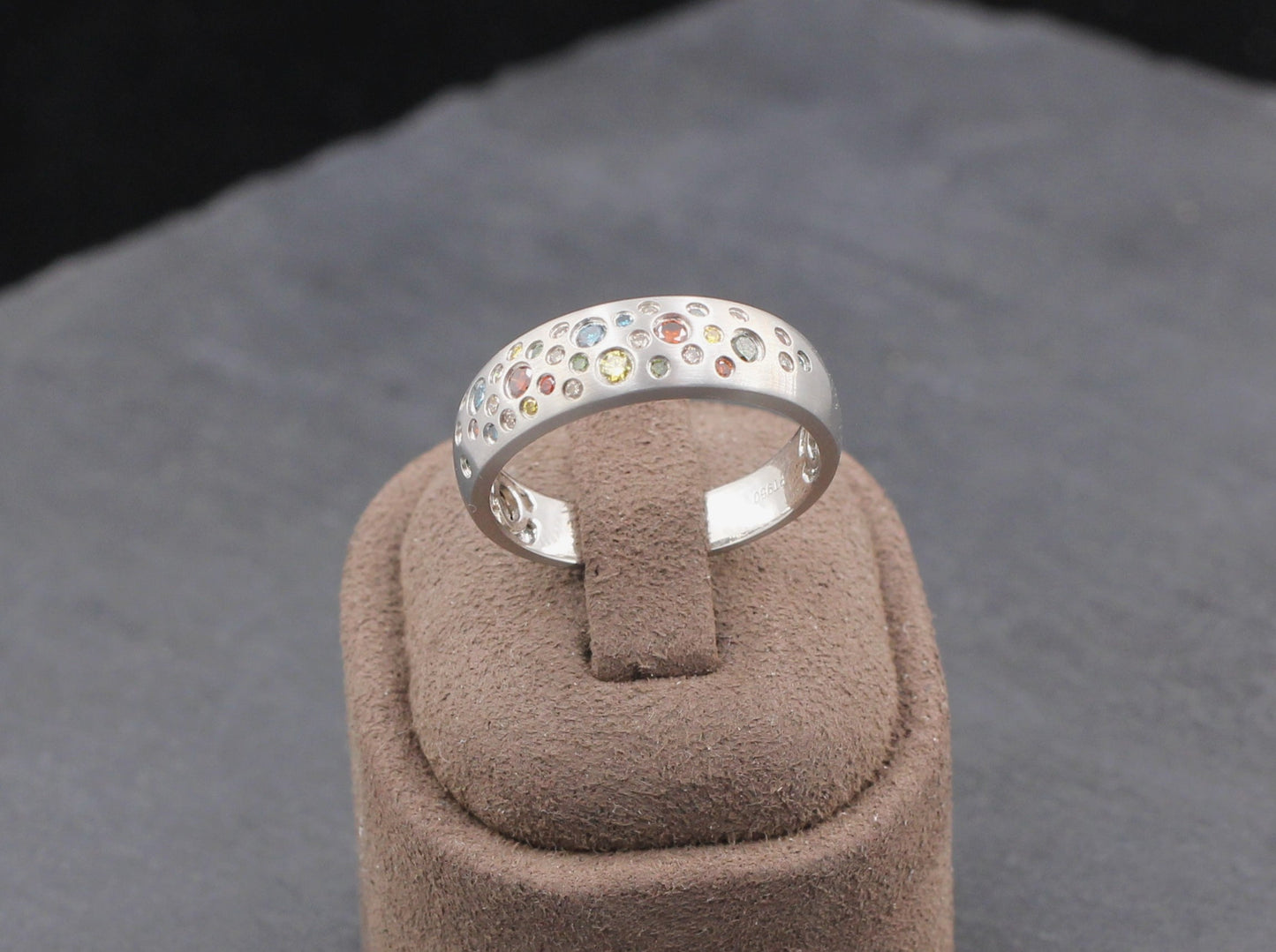 Moderner DESIGNER RING mit farbigen BRILLANTEN | 950er Platin