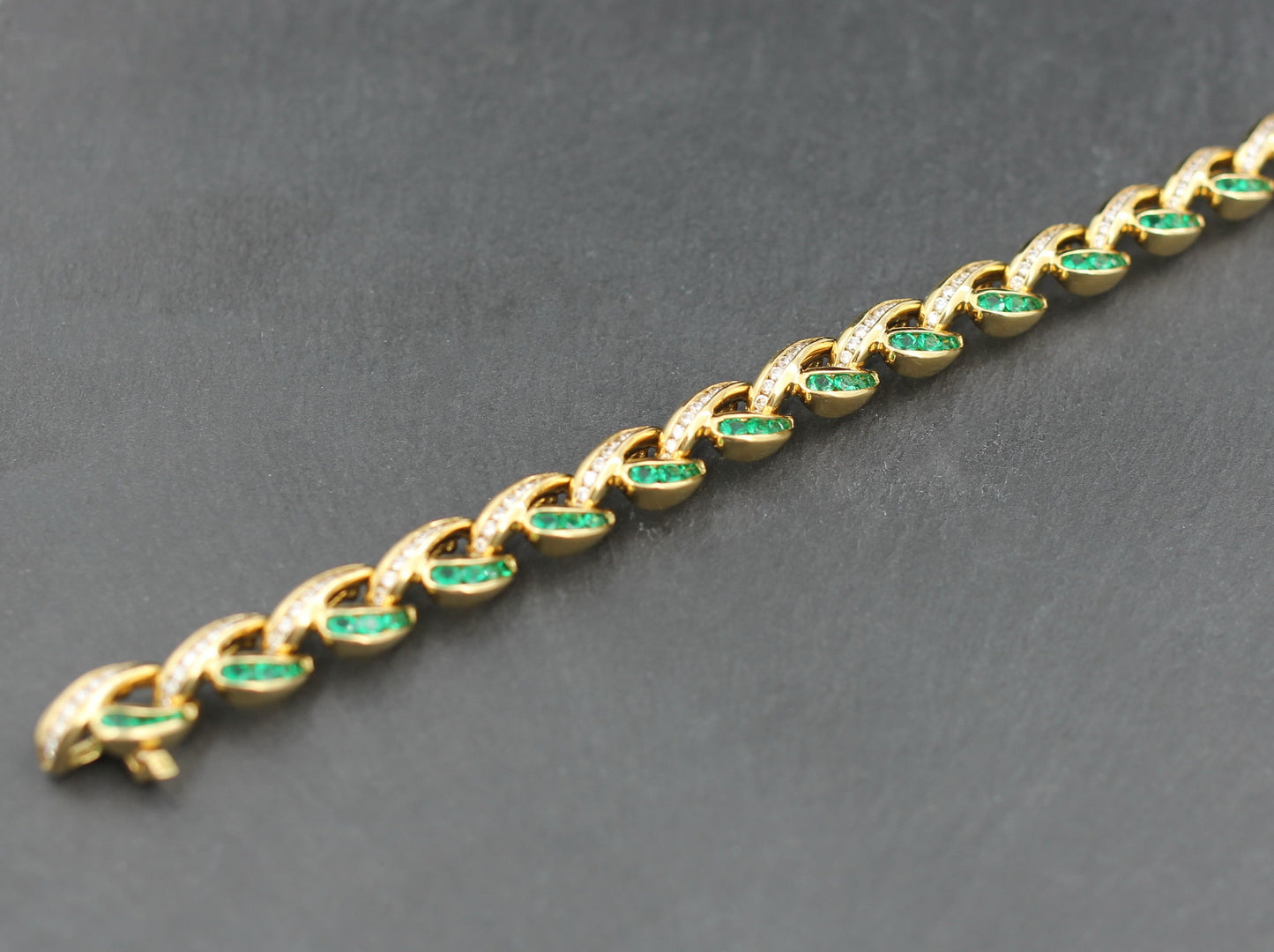 CHARLES KRYPELL Designer ARMBAND | 6,7ct. DIAMANTEN & SMARAGDE | 750er Gold