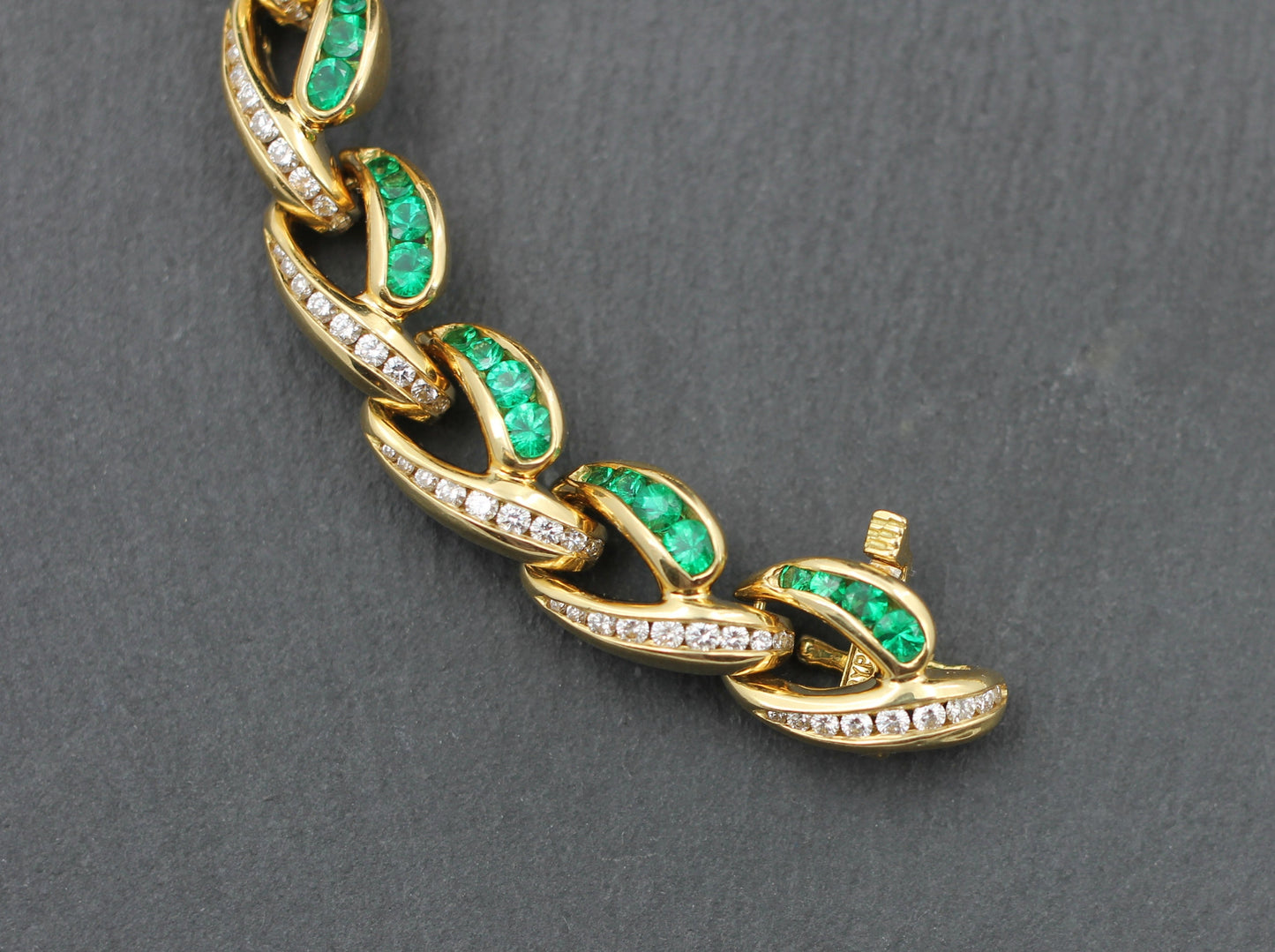 CHARLES KRYPELL Designer ARMBAND | 6,7ct. DIAMANTEN & SMARAGDE | 750er Gold