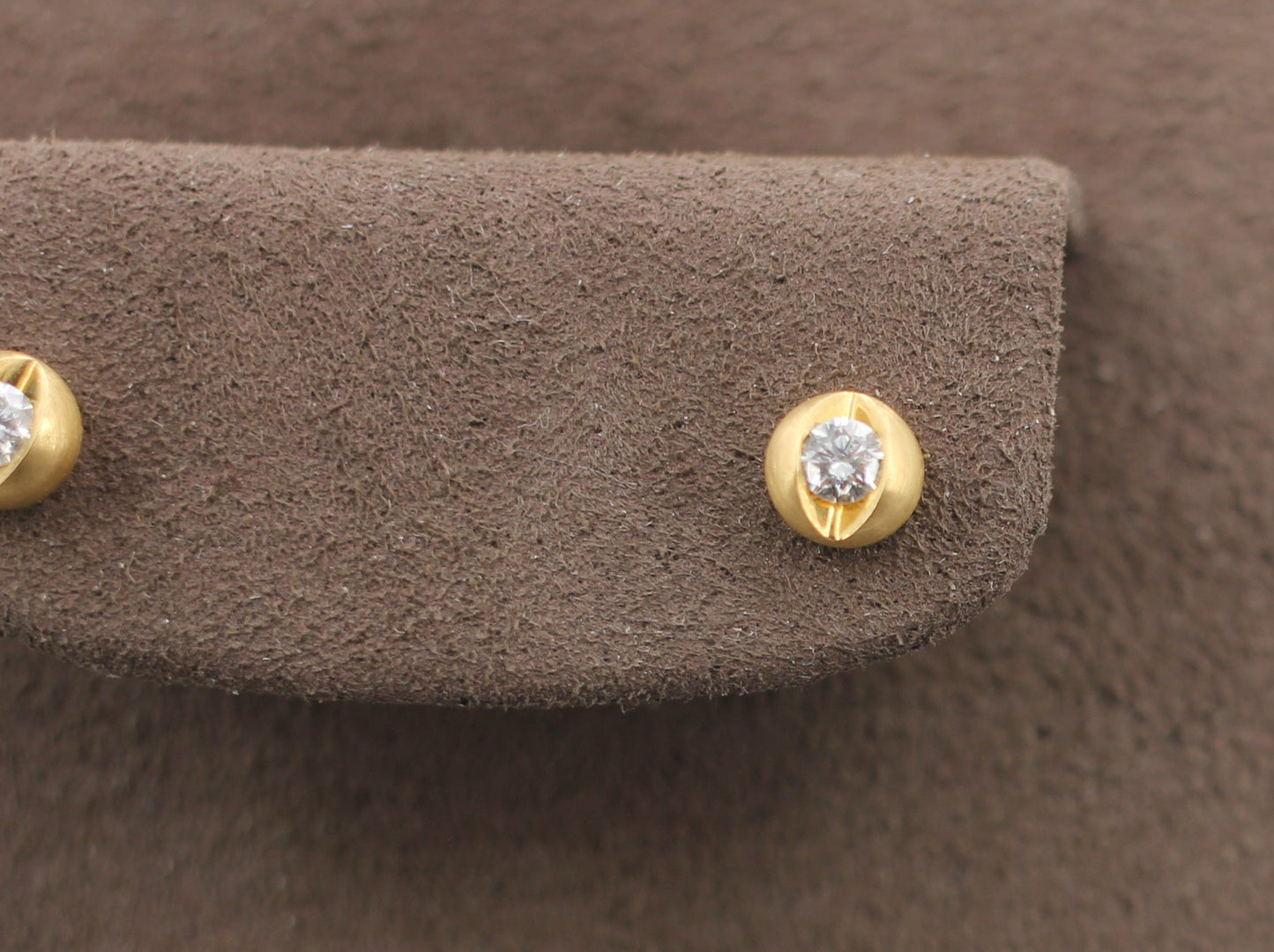 HANS D. KRIEGER Designer OHRSTECKER mit BRILLANT | Solitär | 0,16ct | 750er Gold