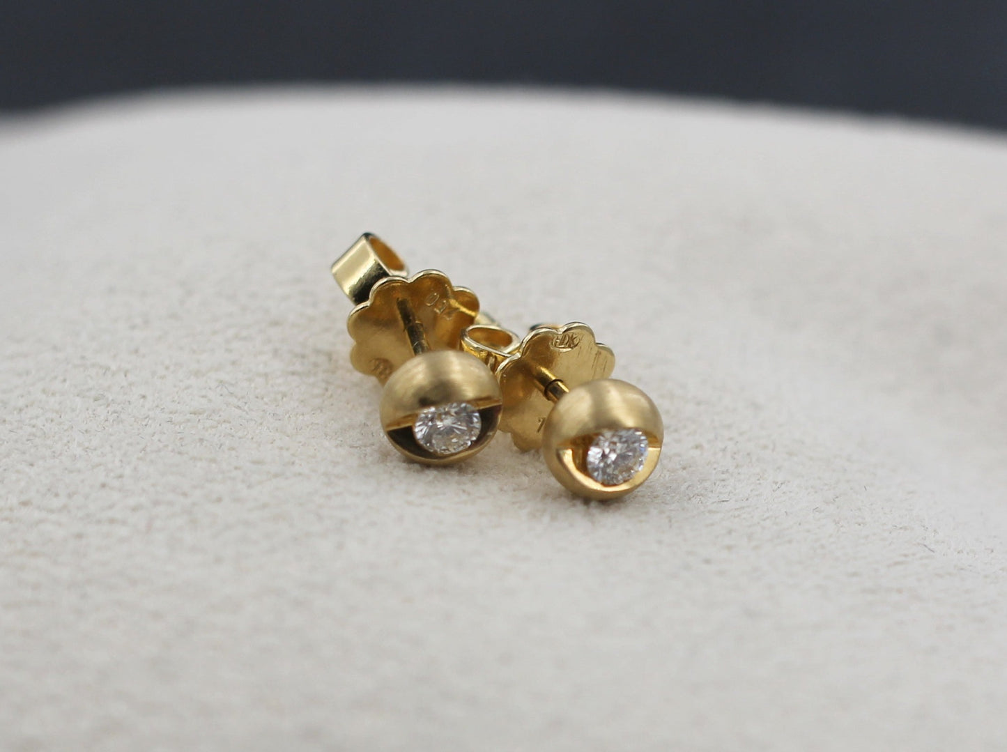 HANS D. KRIEGER Designer OHRSTECKER mit BRILLANT | Solitär | 0,16ct | 750er Gold