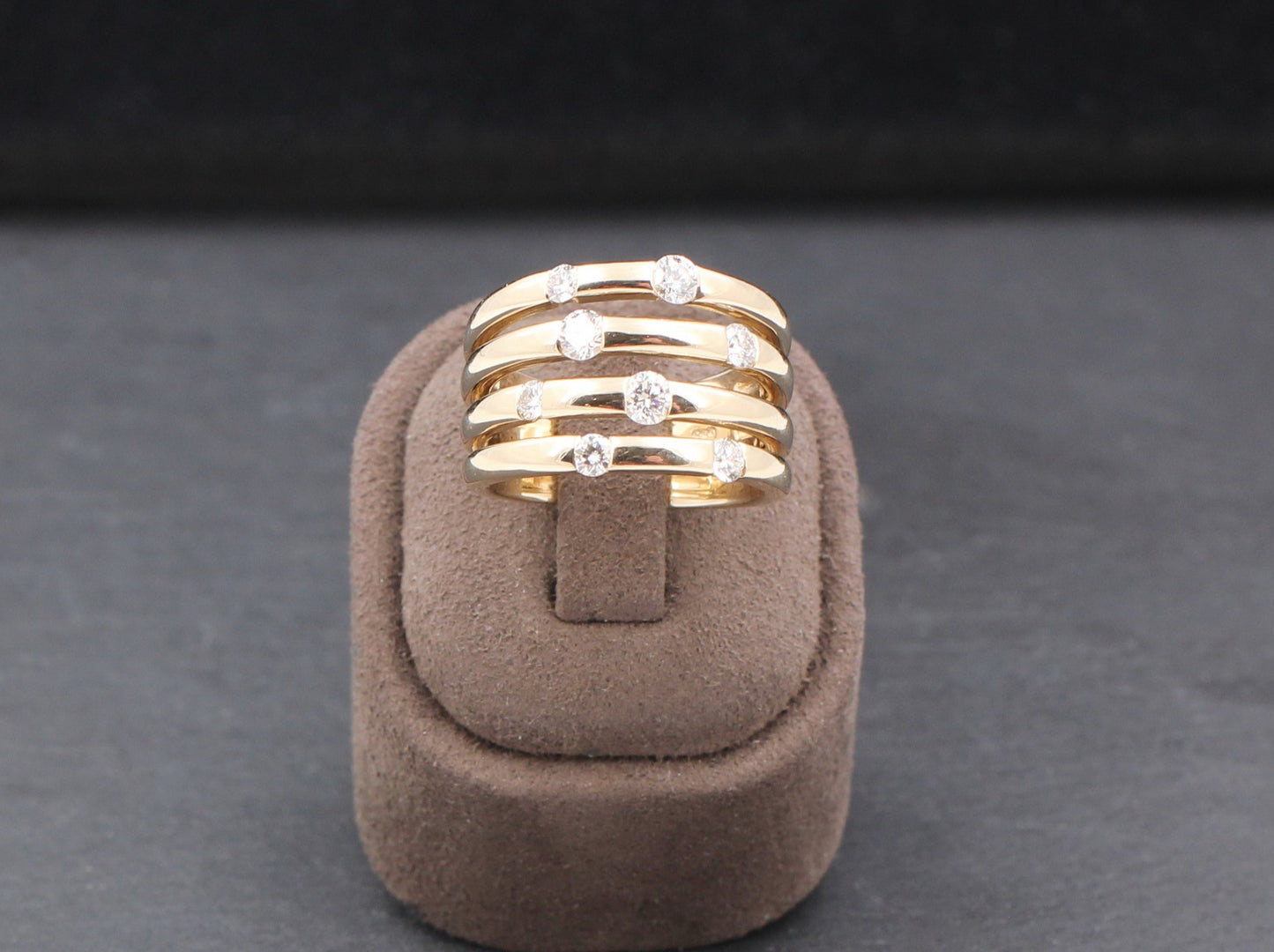 CHRIST exklusiver Designer RING mit 8 BRILLANTEN | ca. 0,70ct. | 585er Gelbgold