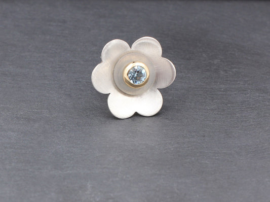 EHINGER SCHWARZ Charlotte - Designer RING mit hellblauem FARBSTEIN | 750er Gold