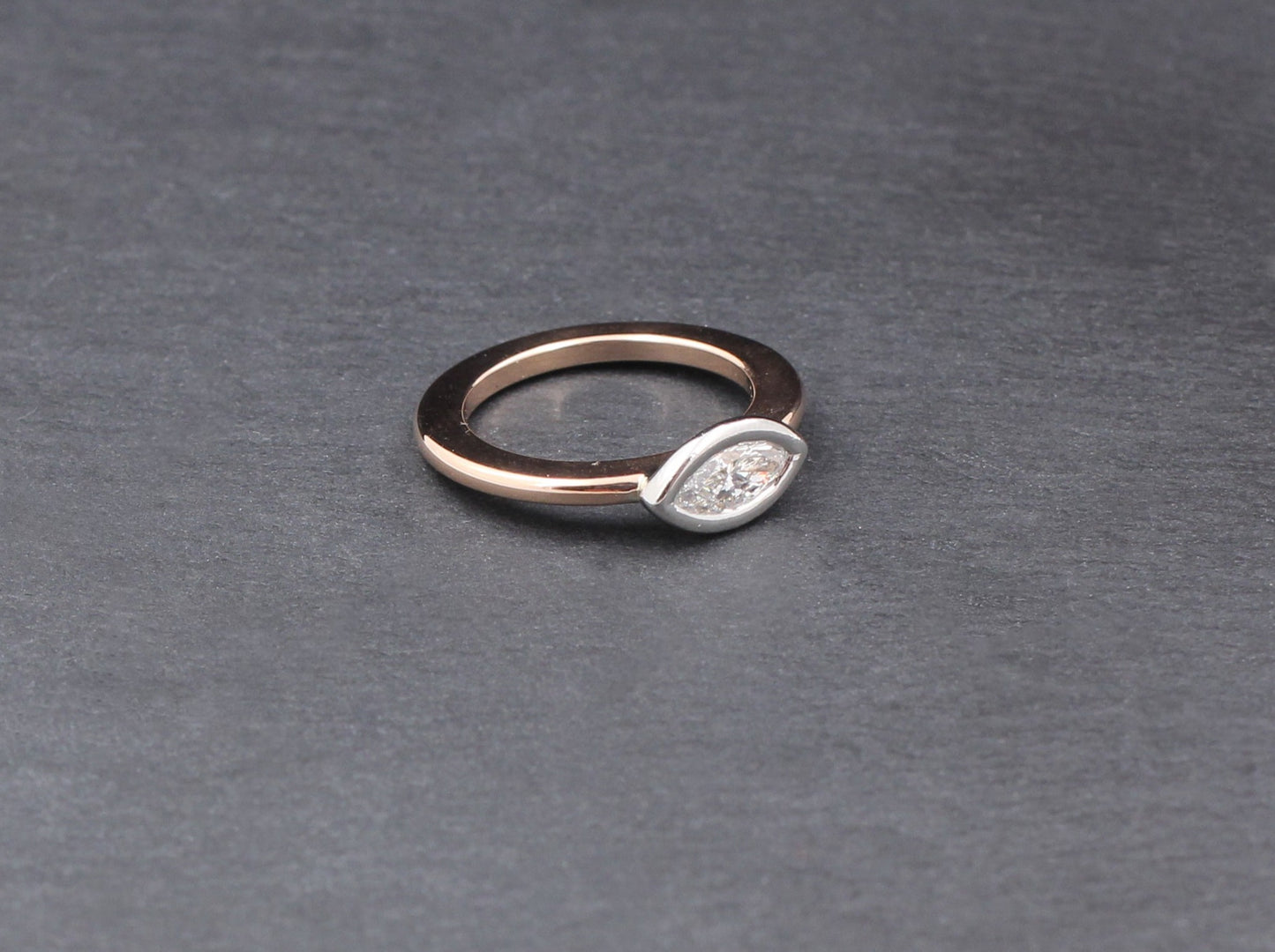 HENRICH & DENZEL Designer RING mit DIAMANT Navette | Platin & 750er Roségold