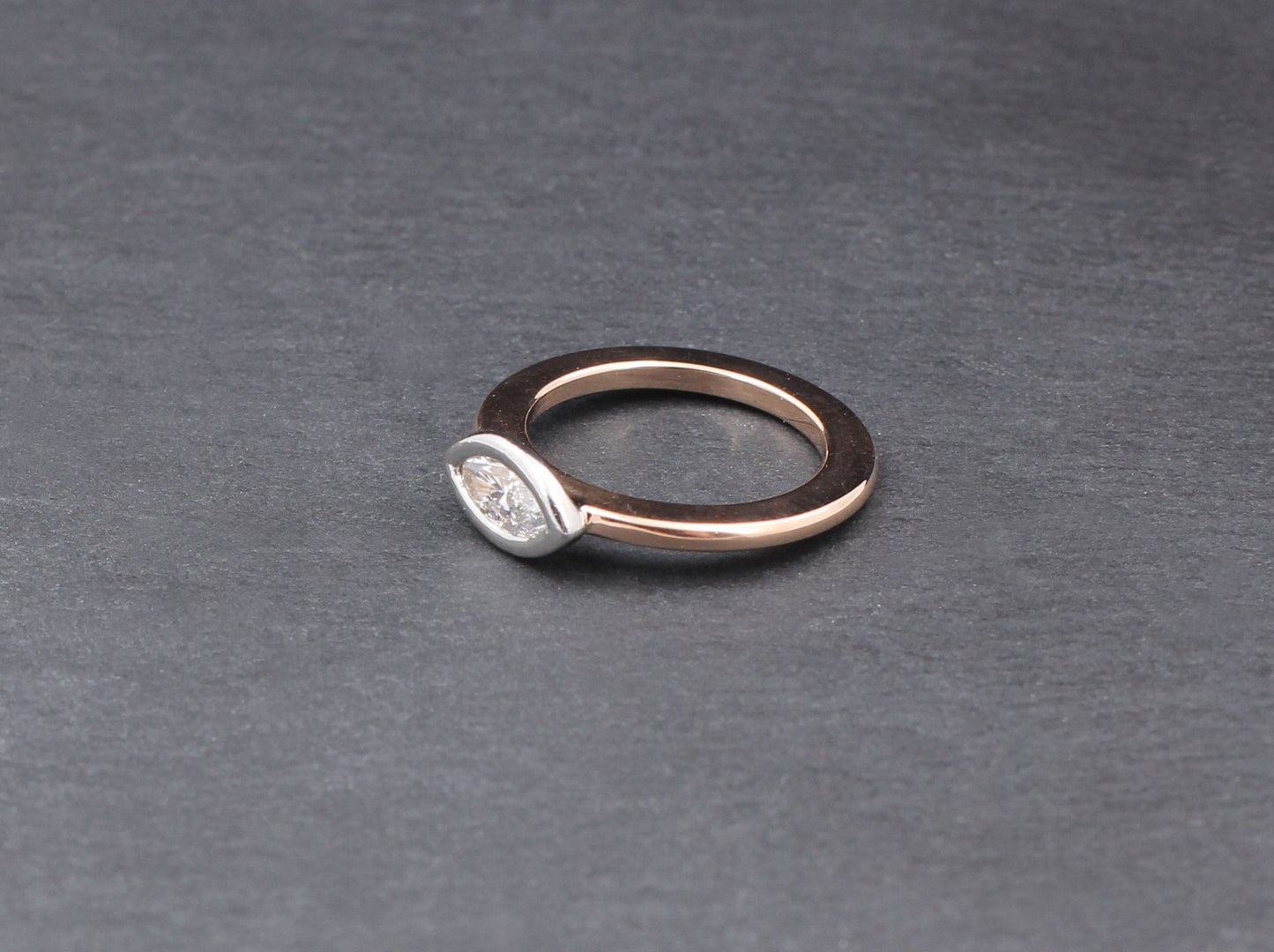 HENRICH & DENZEL Designer RING mit DIAMANT Navette | Platin & 750er Roségold