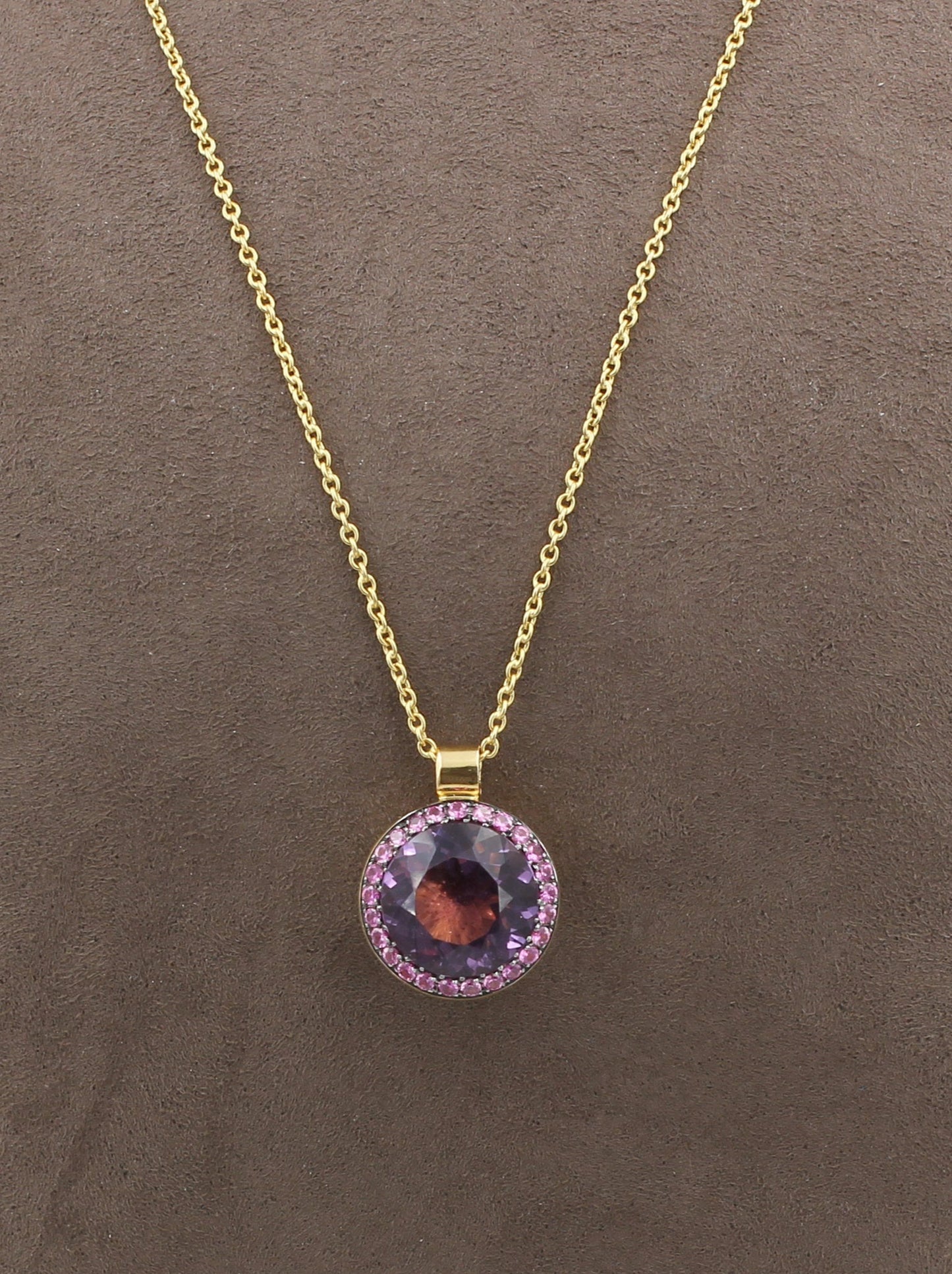 Wunderschöner ANHÄNGER mit AMETHYST & TURMALIN + Kette | GOLDSCHMIEDEARBEIT | 750er Gold