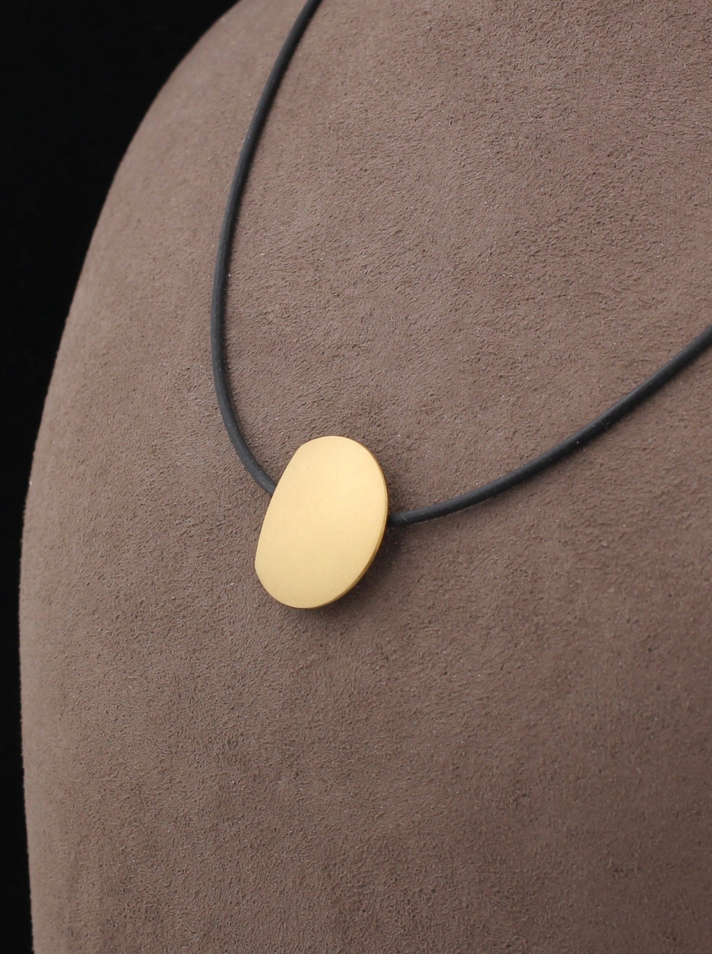 BUNZ Designer ANHÄNGER " Diskus " | kleines Modell | 750 Gelbgold