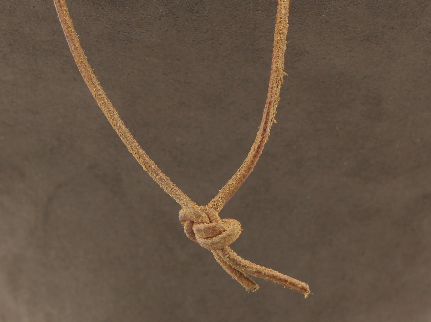 Extravagantes Goldschmiede COLLIER | FLUSSSTEIN & SCHILDKRÖTE | 750er Gelbgold