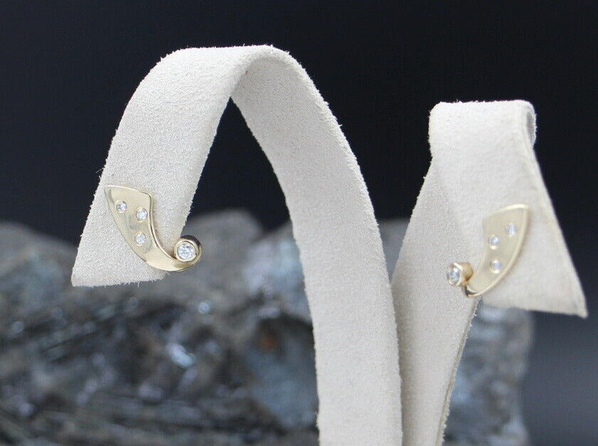 Zarte OHRSTECKER mit 8 BRILLANTEN | 585er Gelbgold