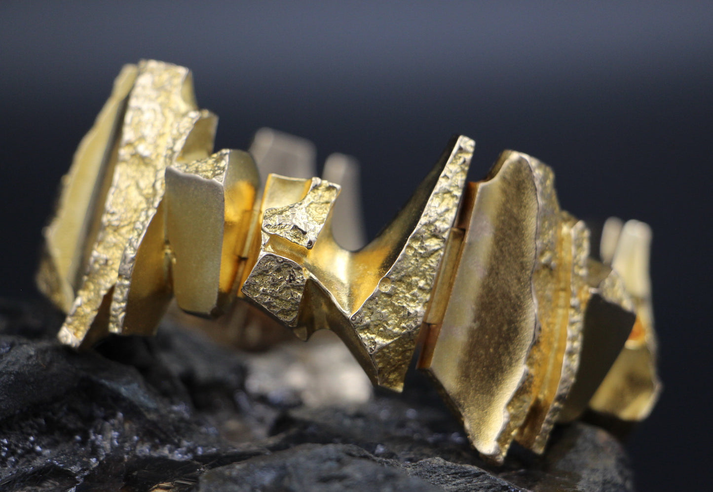 LAPPONIA Massives Designer ARMBAND Björntand / Bärenzahn | Weckström | 585 Gold