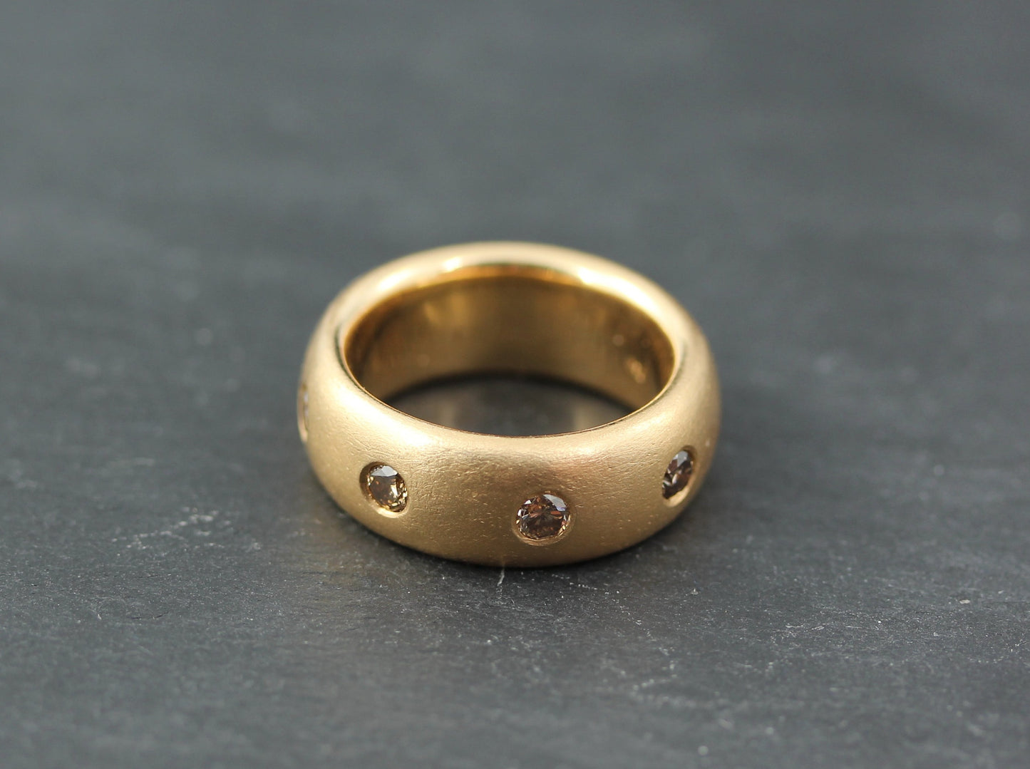 Exklusiver RING mit 8 BRILLANTEN | 0,80ct. | GOLDSCHMIEDEARBEIT | 750 Roségold, mattiert