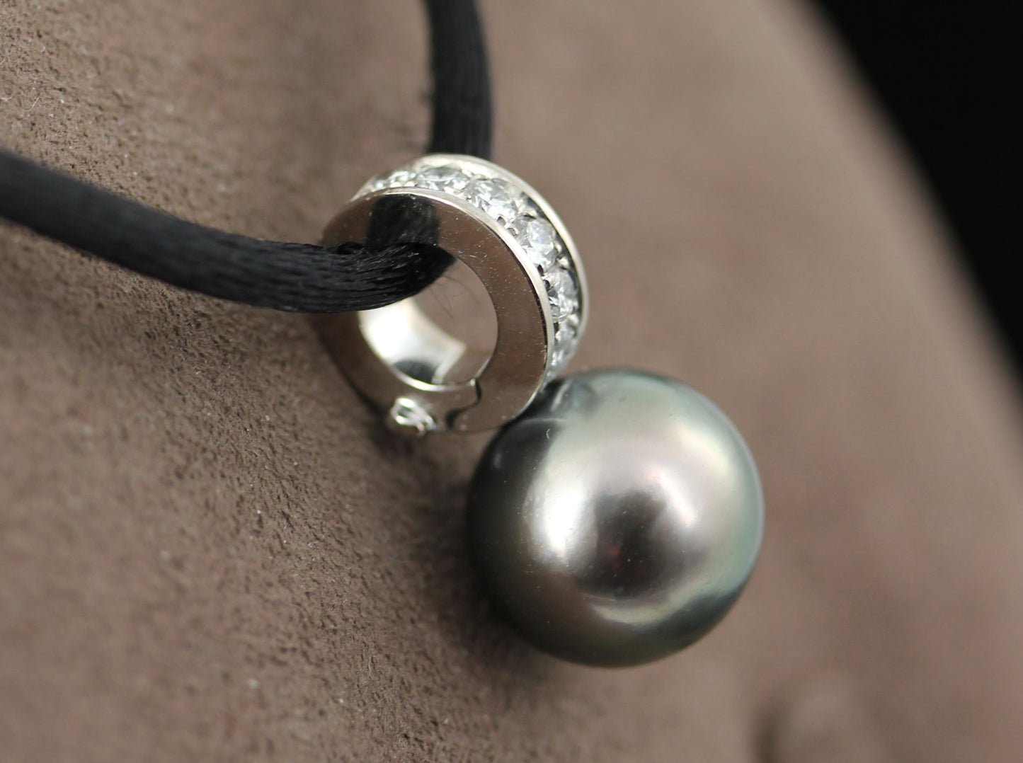 WEMPE Exklusiver ANHÄNGER / CLIP mit BRILLANTEN & TAHITIPERLE | 750 Weißgold