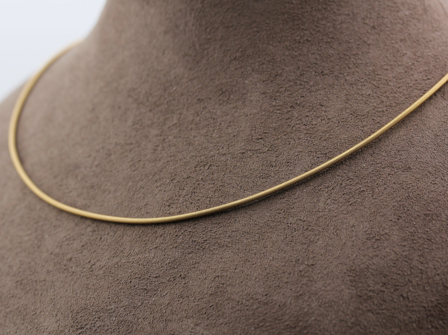 BUNZ Moderner HALSREIF + BRILLANTKUGEL | 1,3mm / 38cm | 750 Gold + 950 Platin