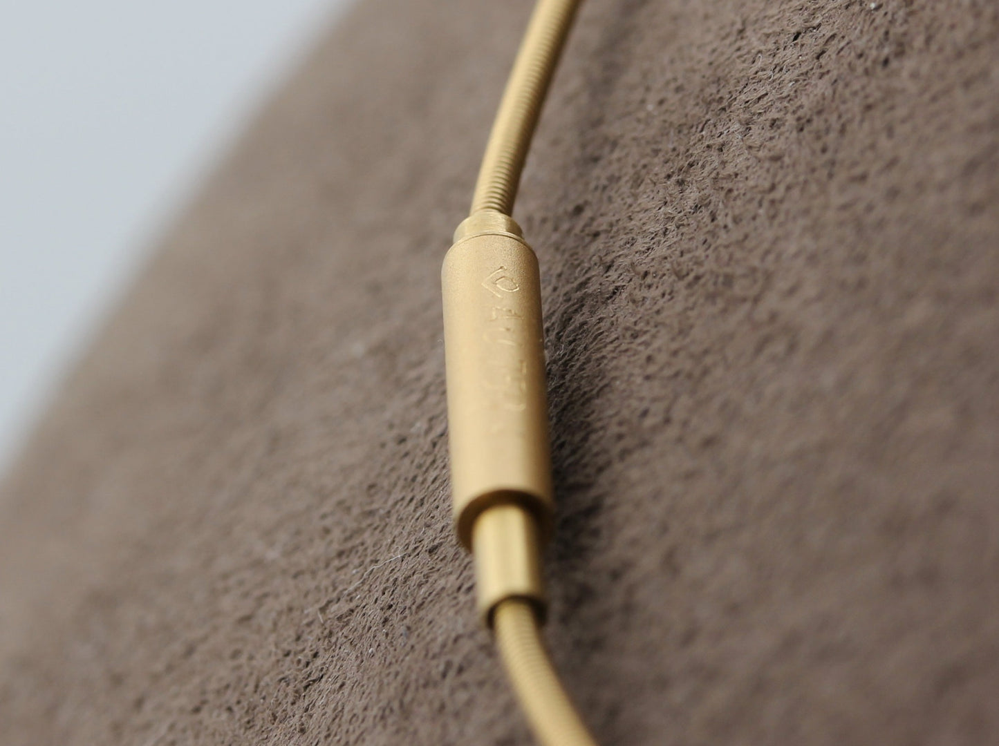 BUNZ Moderner HALSREIF + BRILLANTKUGEL | 1,3mm / 38cm | 750 Gold + 950 Platin