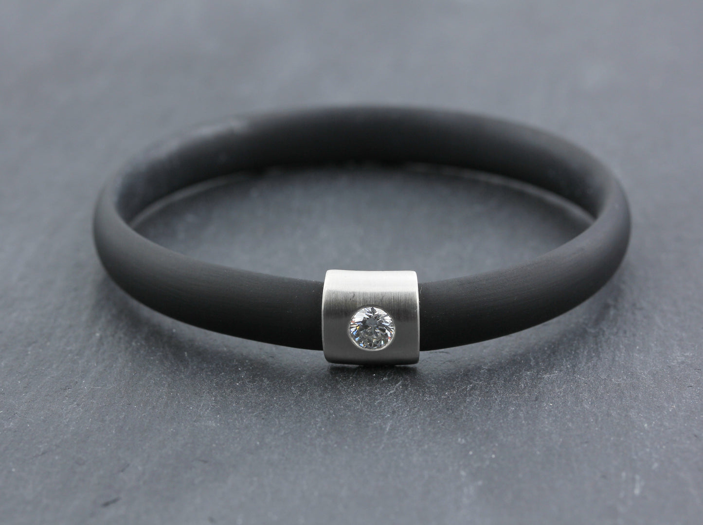 BUNZ Designer ARMREIF mit BRILLANT | 0,50ct. | tw/vvs | 950er Platin & Kautschuk
