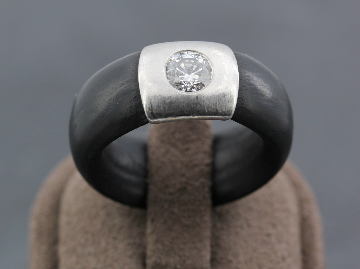 BUNZ Designer RING mit BRILLANT | 0,50ct. | tw/vvs | 950er Platin & Kautschuk