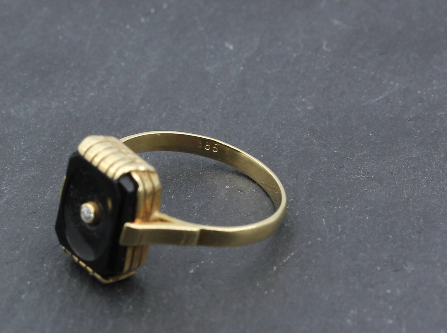 Wunderschöner vintage RING mit ONYX & DIAMANT | 585er Gold