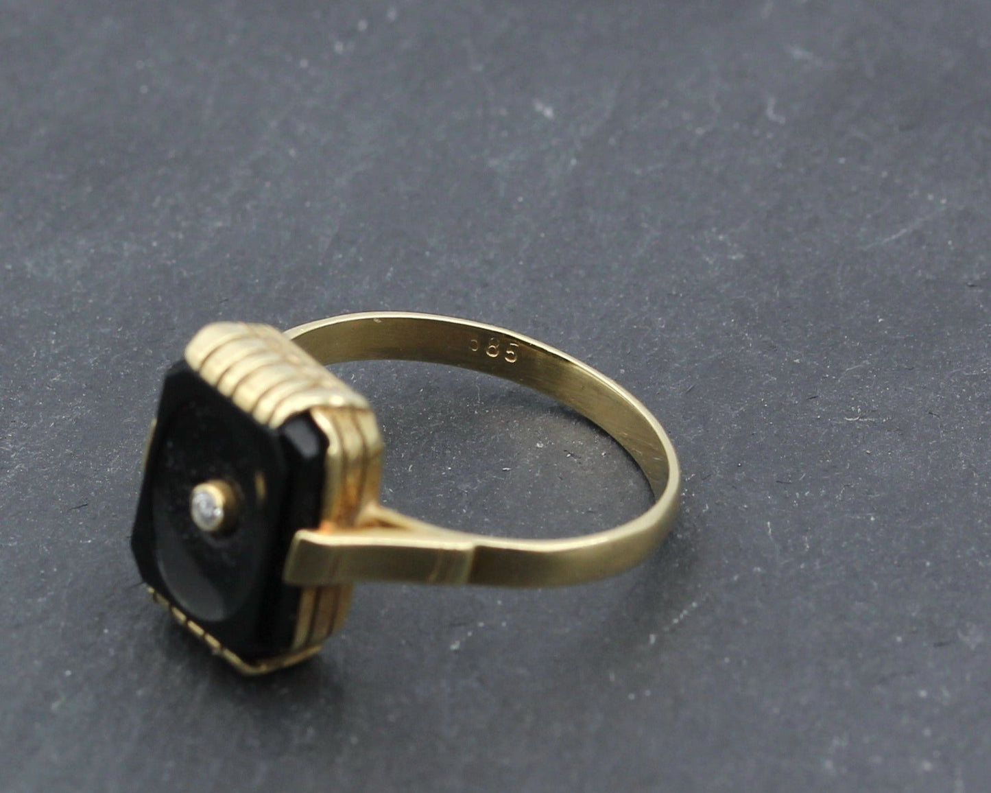 Wunderschöner vintage RING mit ONYX & DIAMANT | 585er Gold