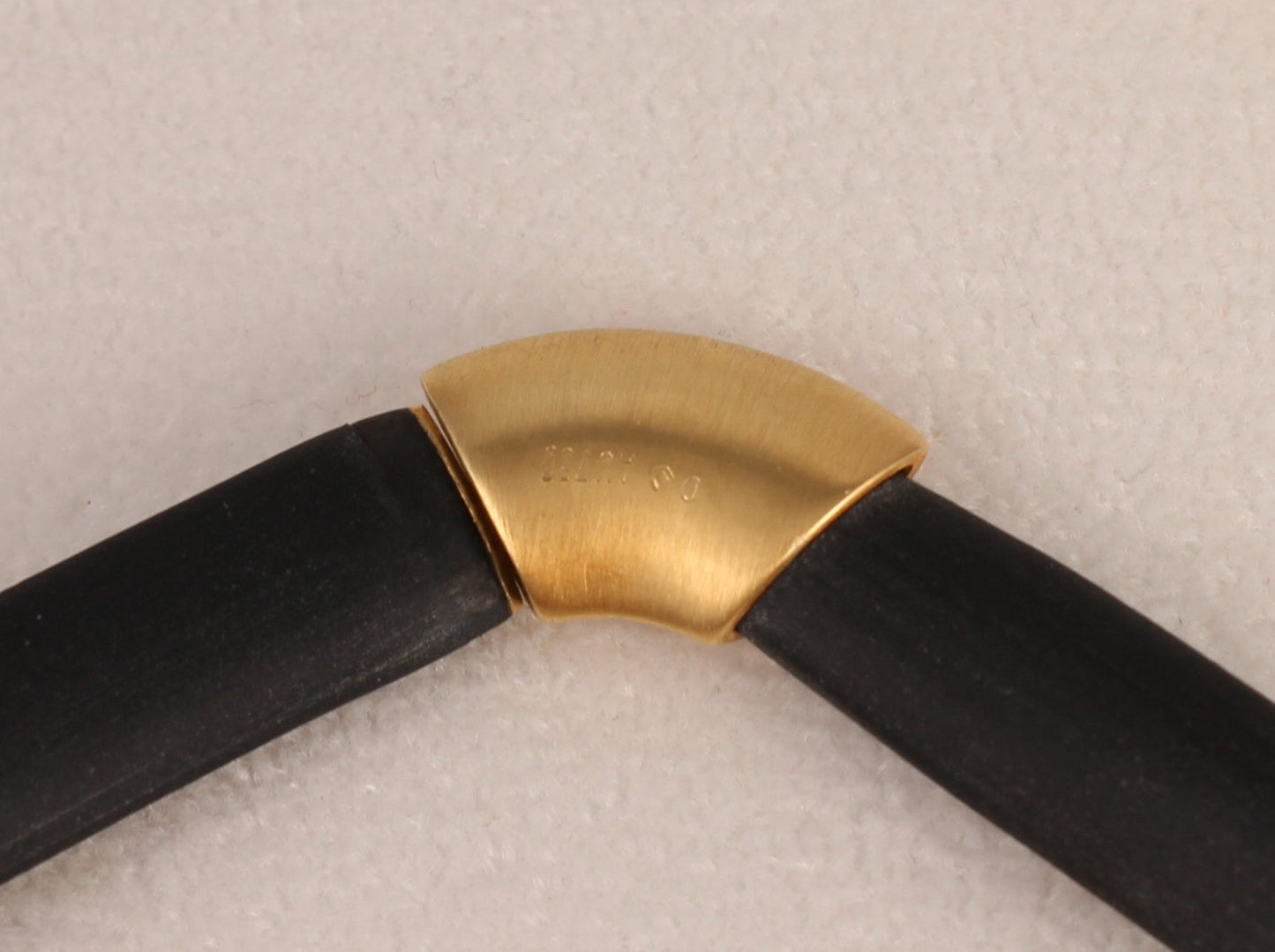 BUNZ Designer COLLIER mit 3 BRILLANTEN | 0,15ct. | 750er Gold & Kautschuk | + Box