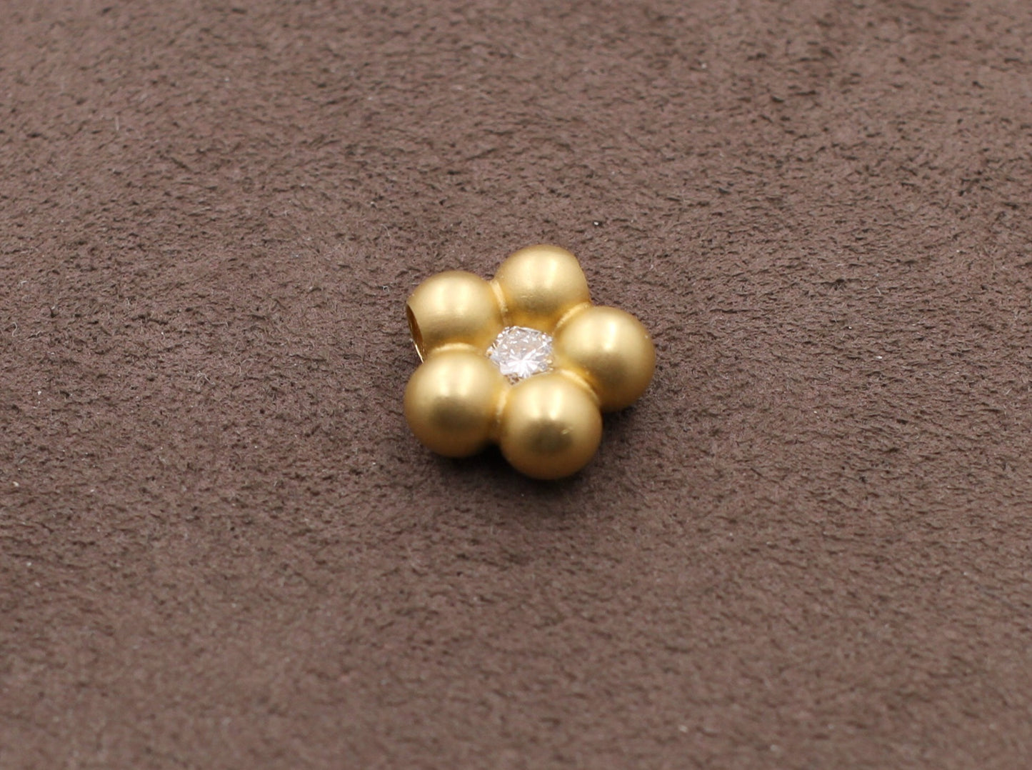 NIESSING Designer ANHÄNGER "BLUME" mit Diamant | 750er Gelbgold