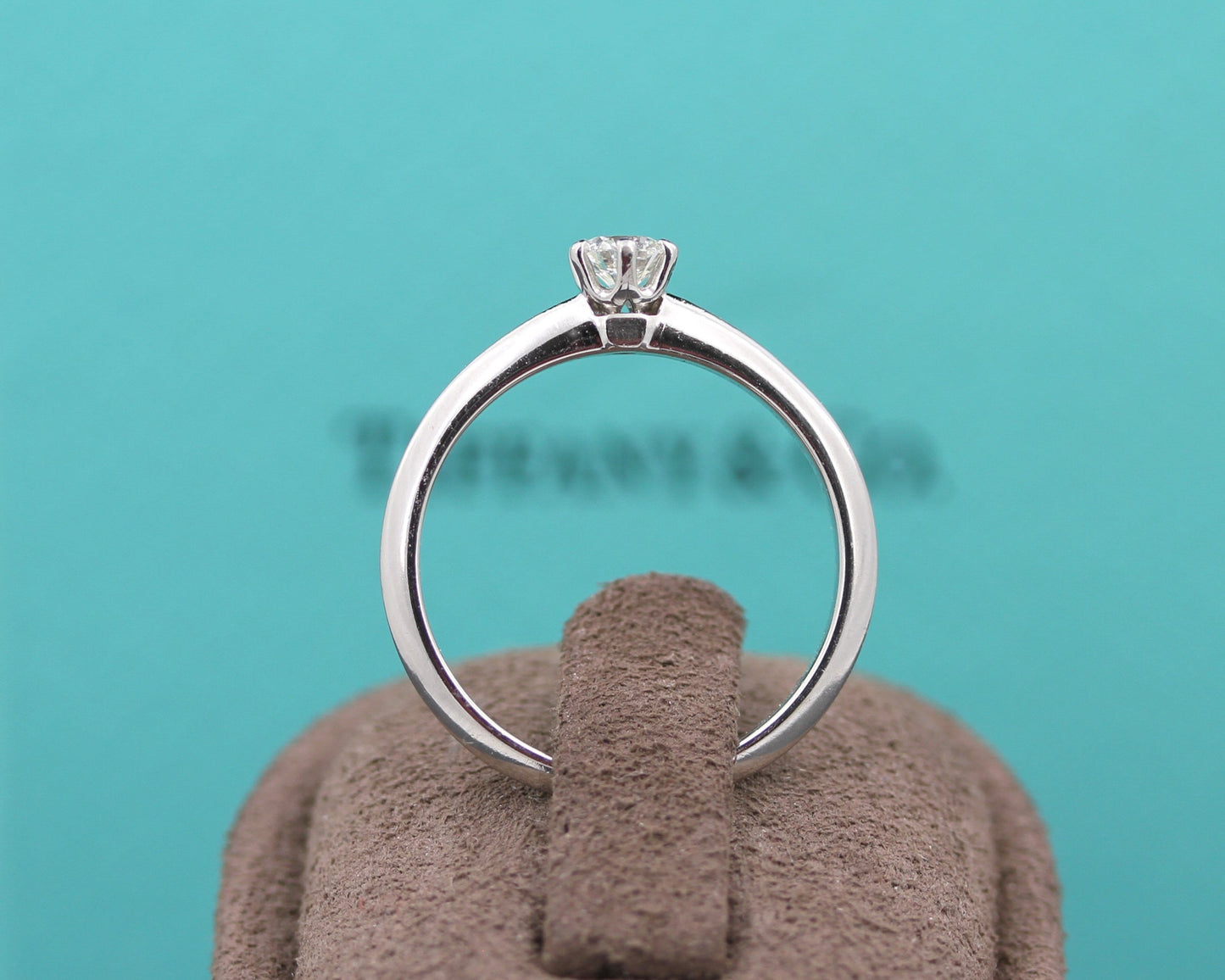 TIFFANY & Co. - Exklusiver RING mit DIAMANT Solitär | 0,22ct. | 950 Platin