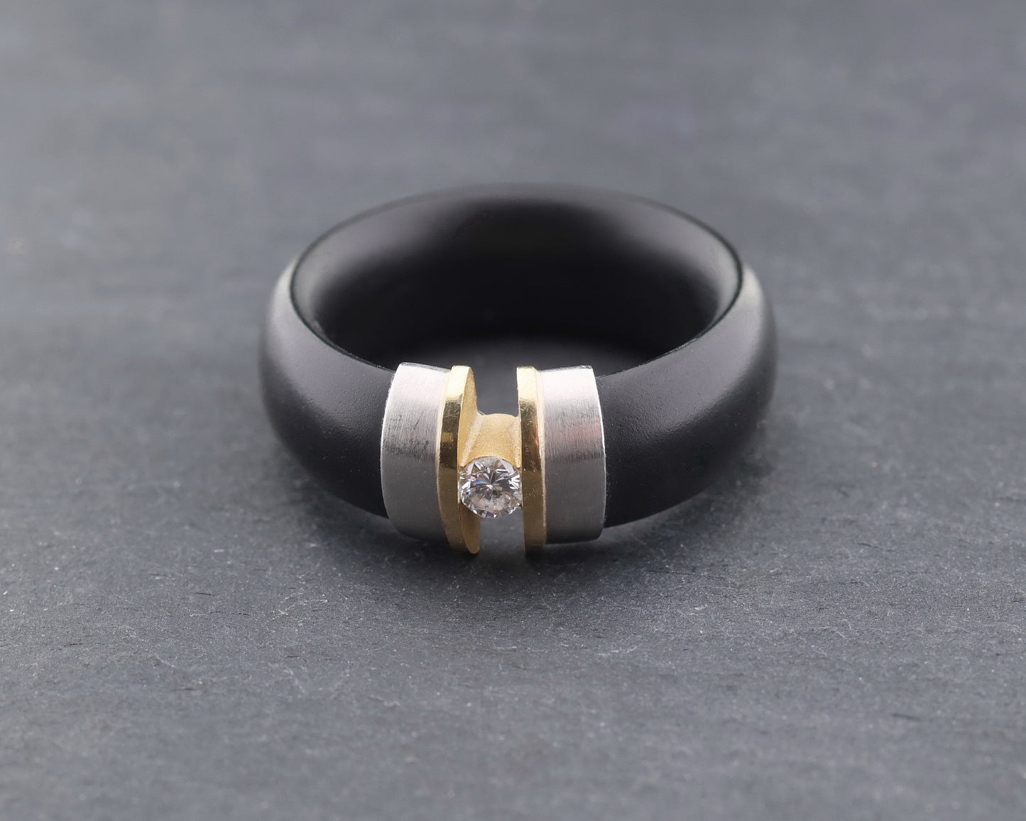 BUNZ Designer RING mit BRILLANT | Kautschuk | 750 Gold & 950 Platin