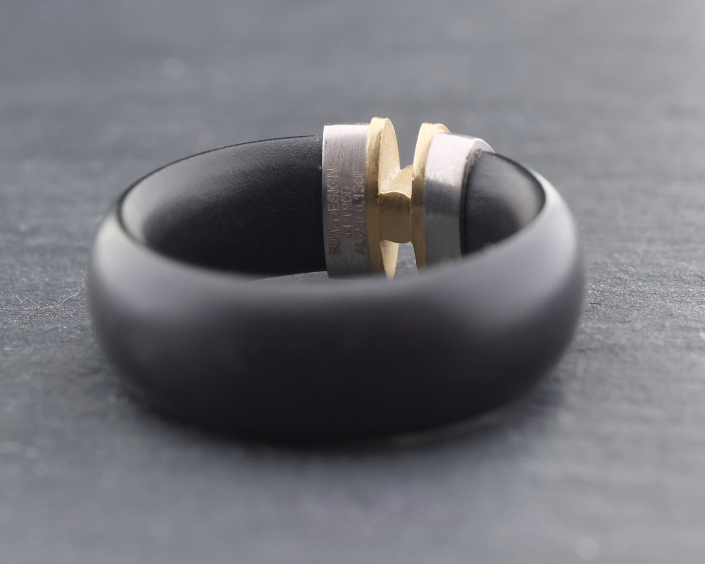 BUNZ Designer RING mit BRILLANT | Kautschuk | 750 Gold & 950 Platin