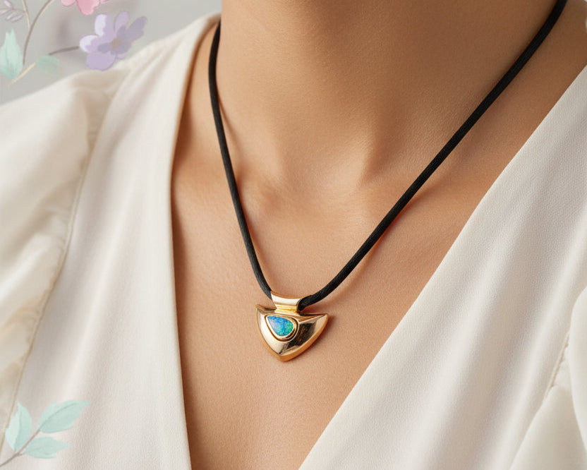 Wunderschöner ANHÄNGER mit BLACKOPAL | 900er Roségold | GOLDSCHMIEDEARBEIT