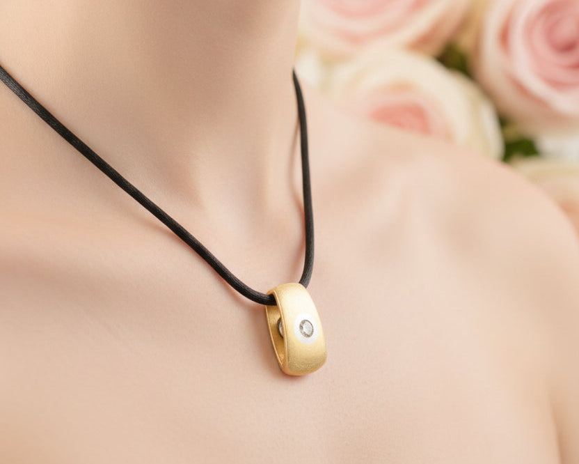 Wunderschöner ANHÄNGER mit BRILLANT | 0,25ct. | 750er Gold | GOLDSCHMIEDEARBEIT