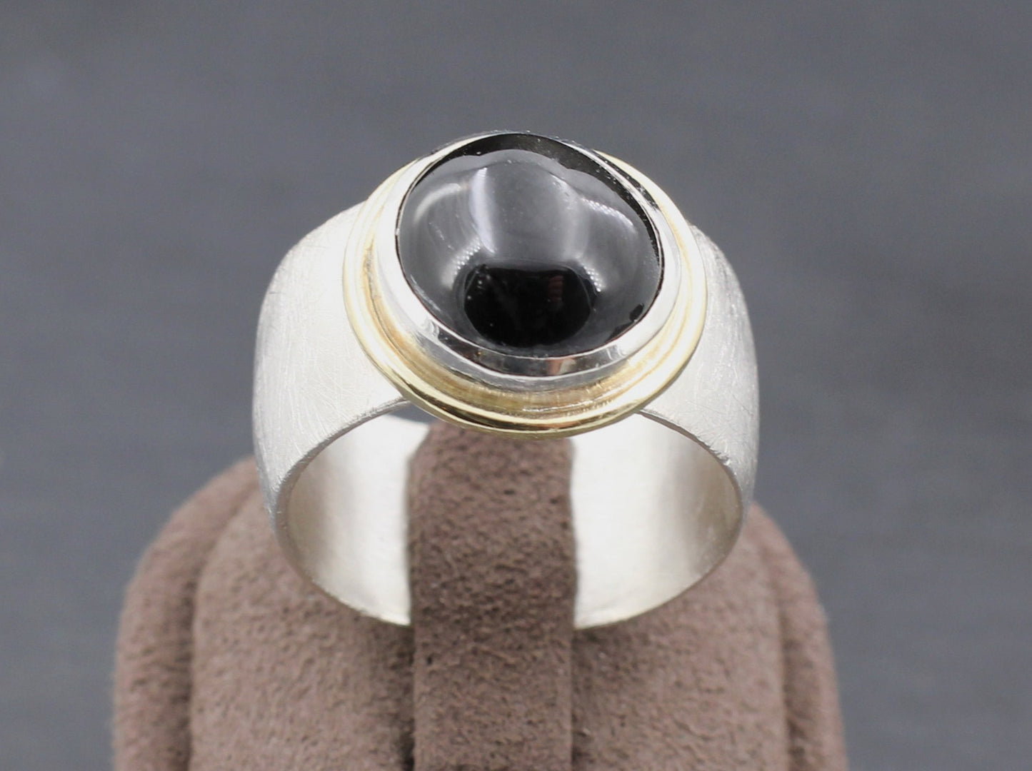 Ausgefallender RING mit ONYX | 925 Silber & Gold | GOLDSCHMIEDEARBEIT