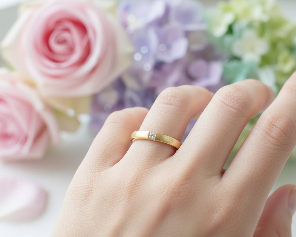 Klassischer RING mit DIAMANT | Solitär | Prinzess-Schliff | 750er Gelbgold