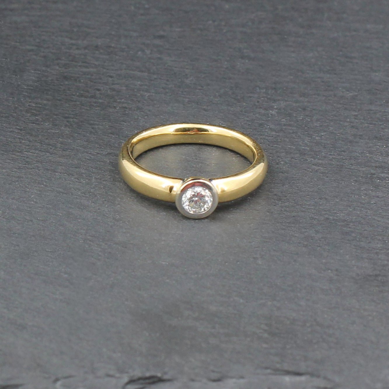 Klassischer RING mit DIAMANT Solitär | 0,40ct. | 750er Gelb- & Weißgold