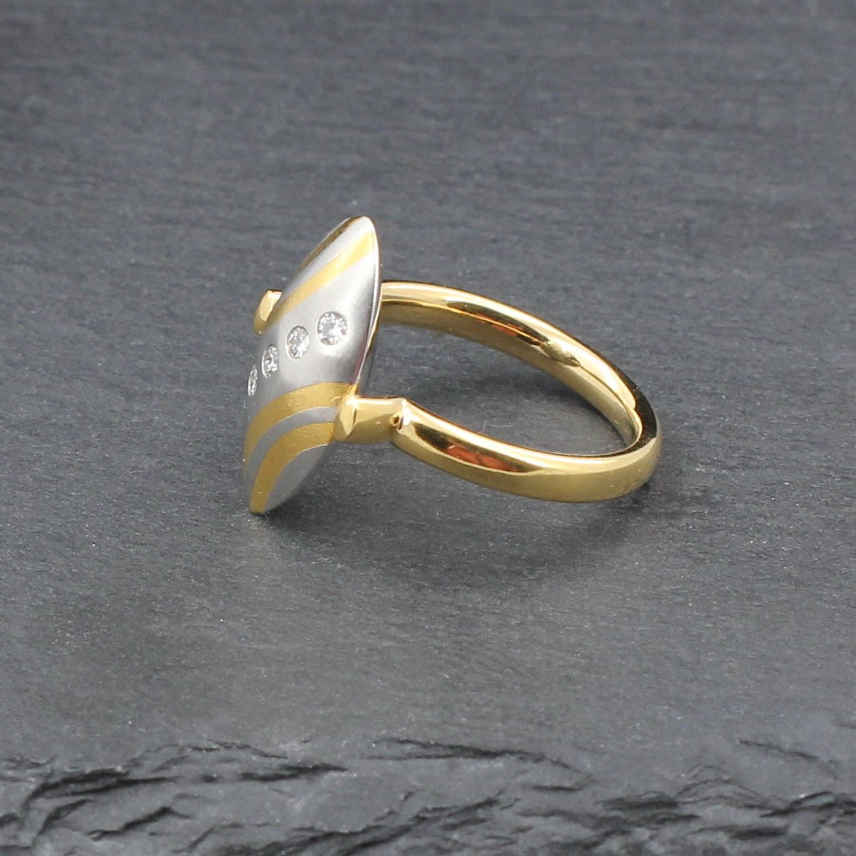 Exklusiver Designer RING mit 5 BRILLANTEN | 950er Platin & 750er Gold