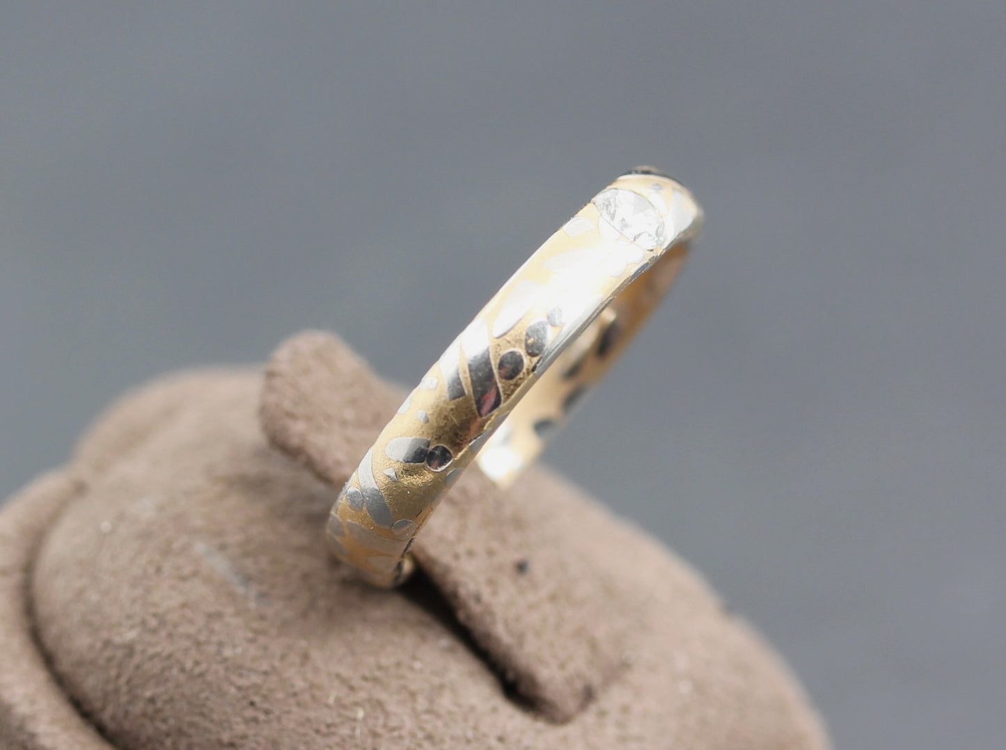 Ausgefallener DESIGNER RING mit BRILLANT | 750 Gold & 950 Platin | fein strukturiert